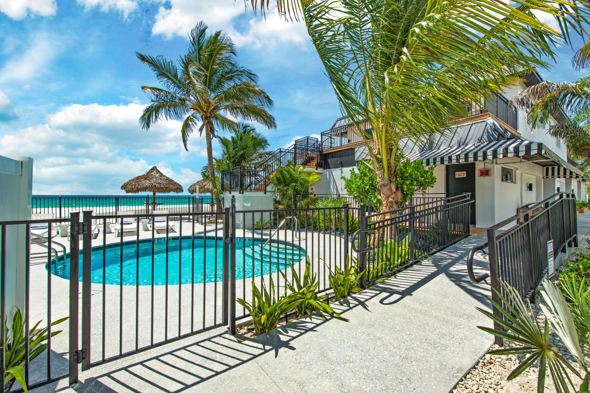 בראדנטון ביץ' Seabreeze At Anna Maria Island Inn מראה חיצוני תמונה