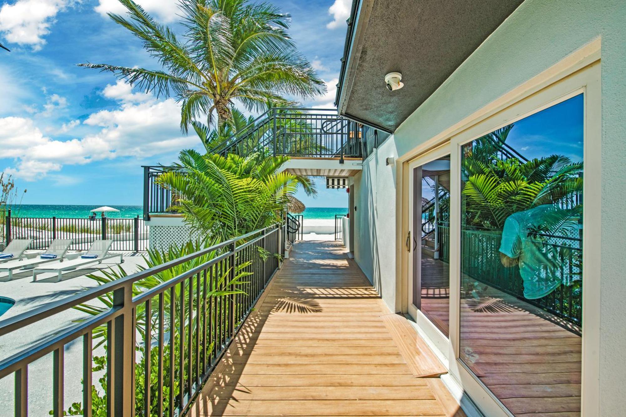 בראדנטון ביץ' Seabreeze At Anna Maria Island Inn מראה חיצוני תמונה