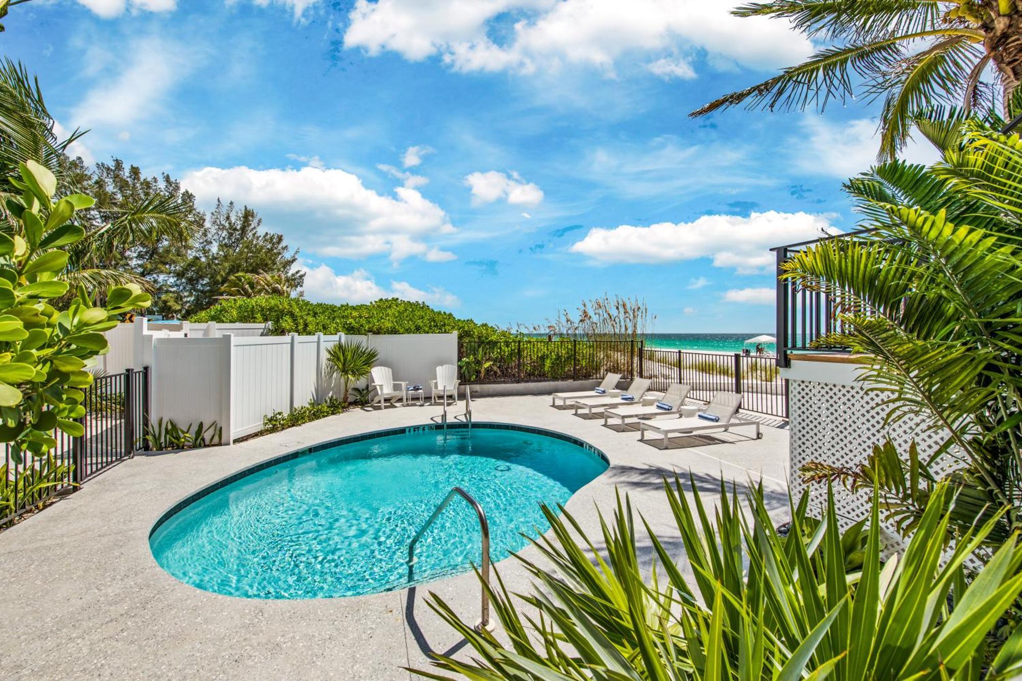 בראדנטון ביץ' Seabreeze At Anna Maria Island Inn מראה חיצוני תמונה