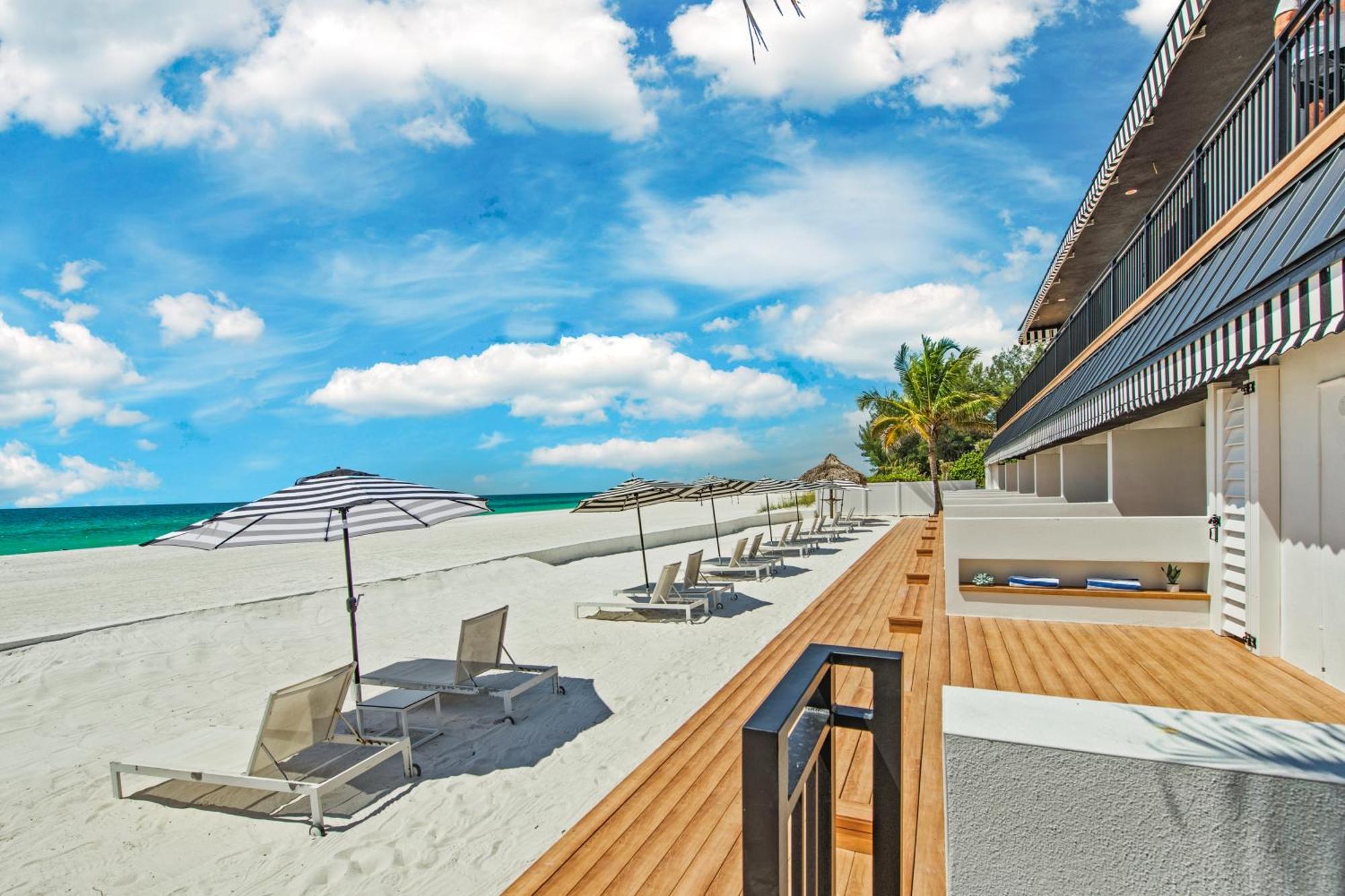 בראדנטון ביץ' Seabreeze At Anna Maria Island Inn מראה חיצוני תמונה
