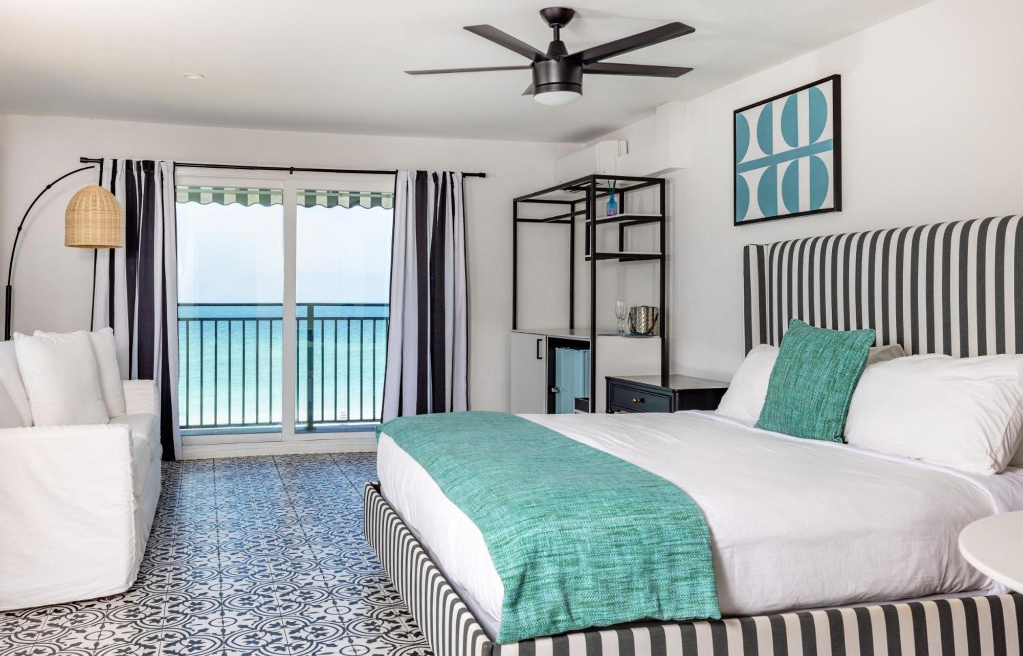 בראדנטון ביץ' Seabreeze At Anna Maria Island Inn מראה חיצוני תמונה