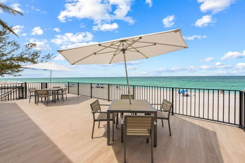 בראדנטון ביץ' Seabreeze At Anna Maria Island Inn מראה חיצוני תמונה