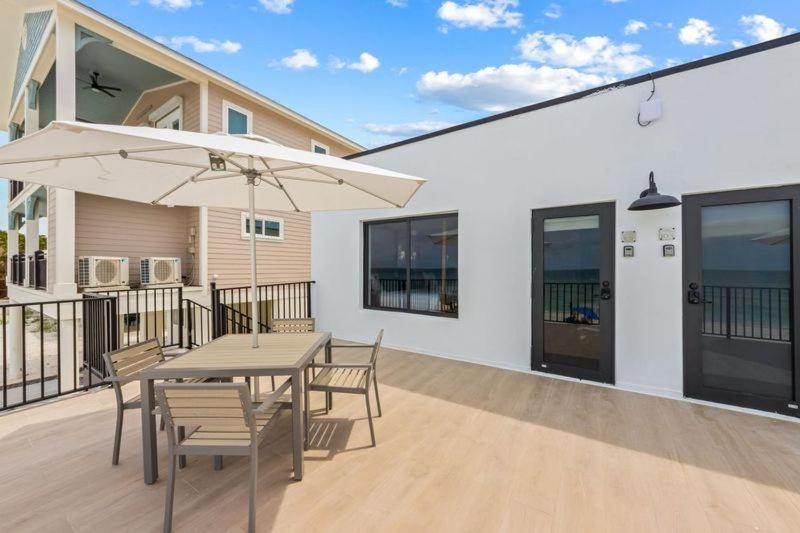 בראדנטון ביץ' Seabreeze At Anna Maria Island Inn מראה חיצוני תמונה